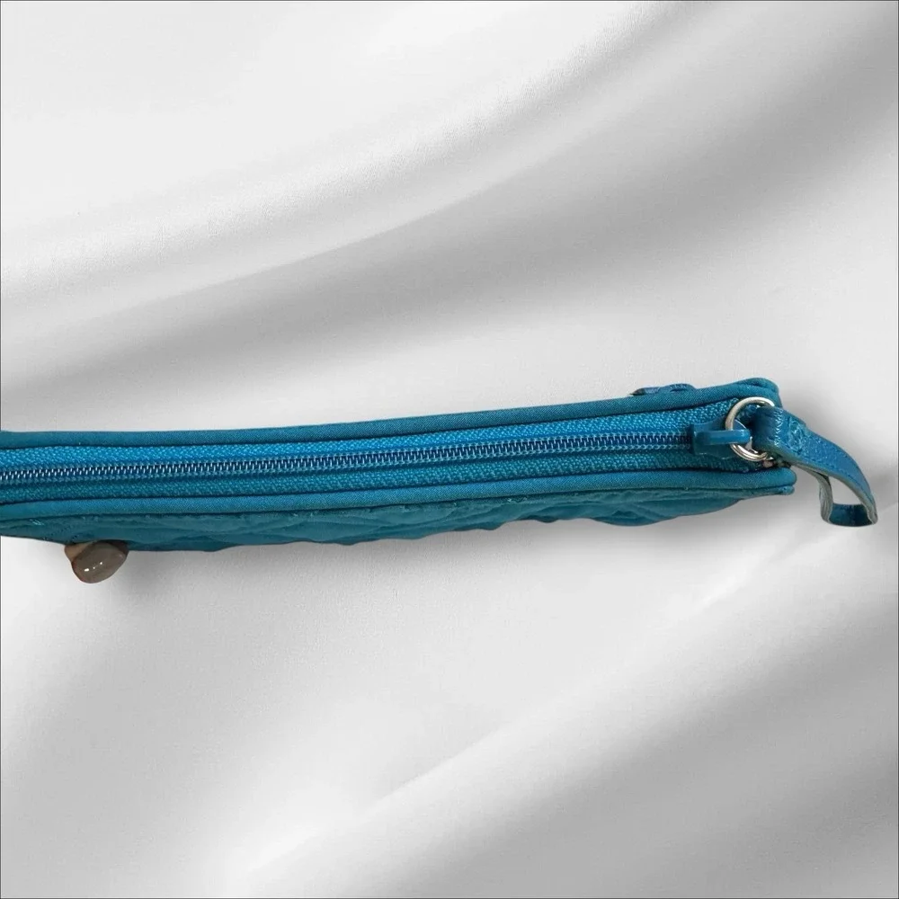 Vera Bradley Quilted‎ Wristlet Top Zip Wallet Tango Teal RFID Protection - Picture 5 of 9